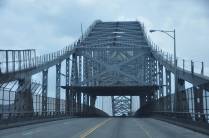 Atravessando a Ponte das Américas, sobre o Canal do Panamá, na chegada à Cidade do Panamá, a capital do país
